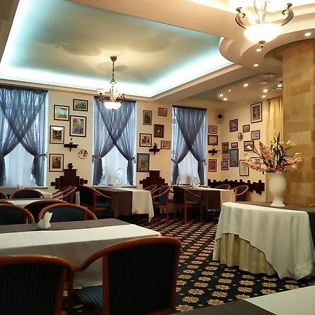 Mesogios Hotel Chisinau Ngoại thất bức ảnh