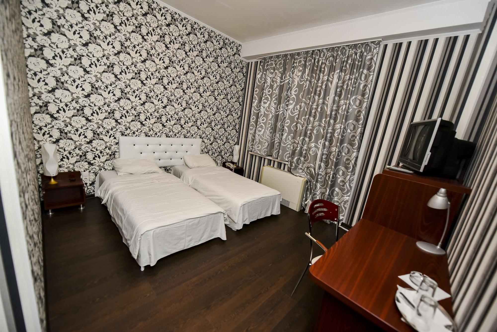 Mesogios Hotel Chisinau Ngoại thất bức ảnh