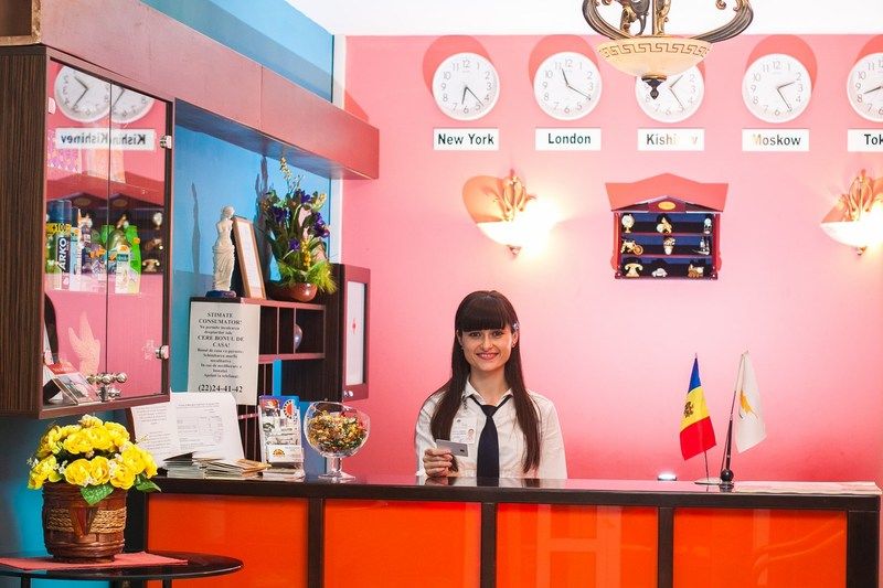 Mesogios Hotel Chisinau Ngoại thất bức ảnh