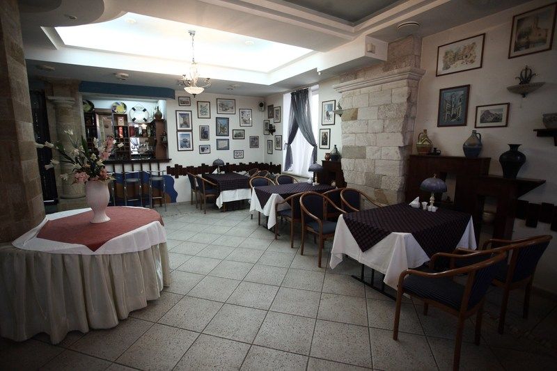Mesogios Hotel Chisinau Ngoại thất bức ảnh