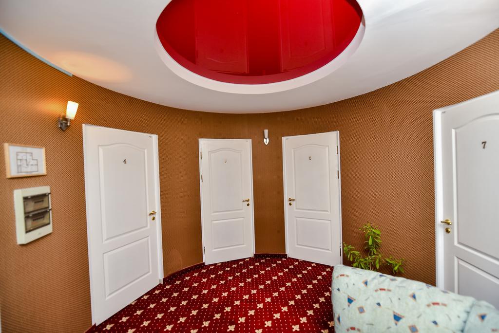 Mesogios Hotel Chisinau Ngoại thất bức ảnh