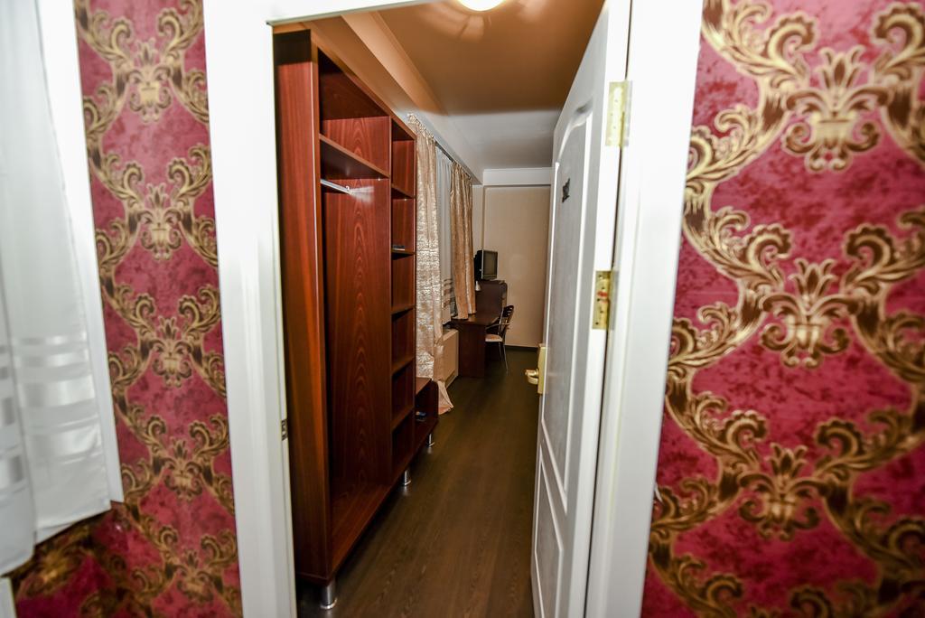 Mesogios Hotel Chisinau Ngoại thất bức ảnh