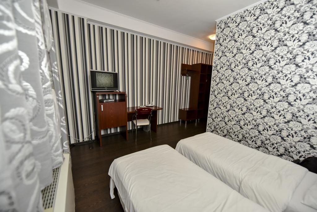Mesogios Hotel Chisinau Ngoại thất bức ảnh
