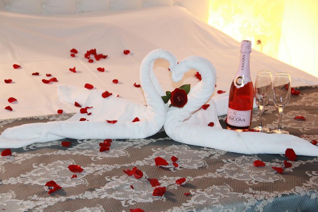 Mesogios Hotel Chisinau Ngoại thất bức ảnh